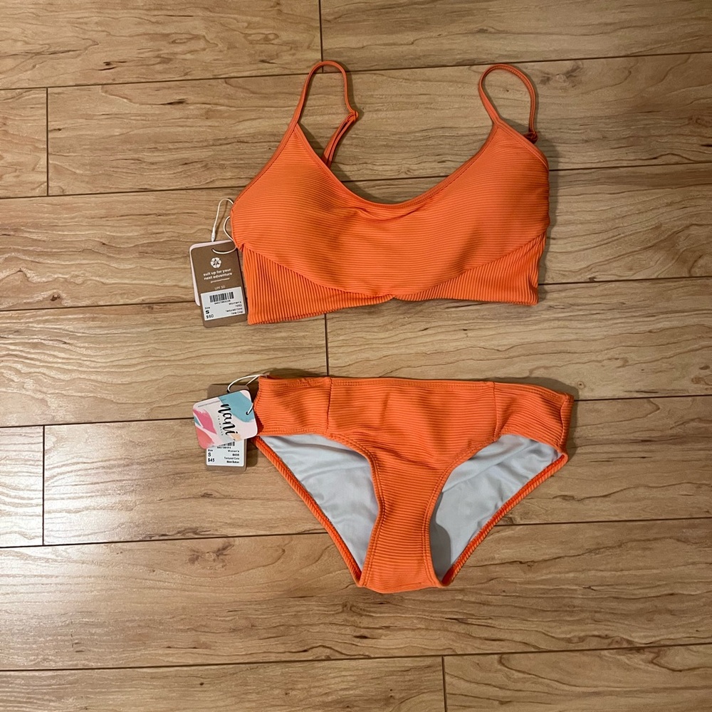 COPY - Nani Textured Cora Tone Crop & Bikini Bottom NWT